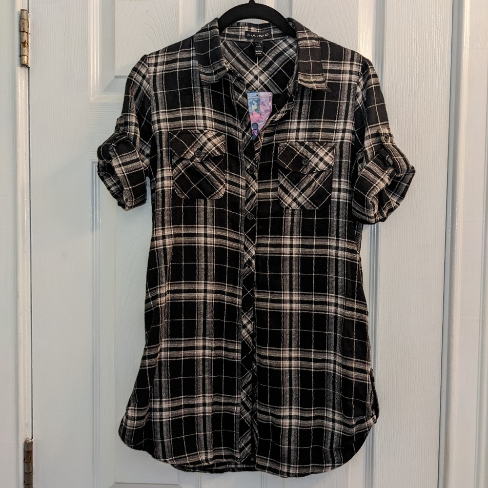 NWT S Black and White Plaid flannel tunic top